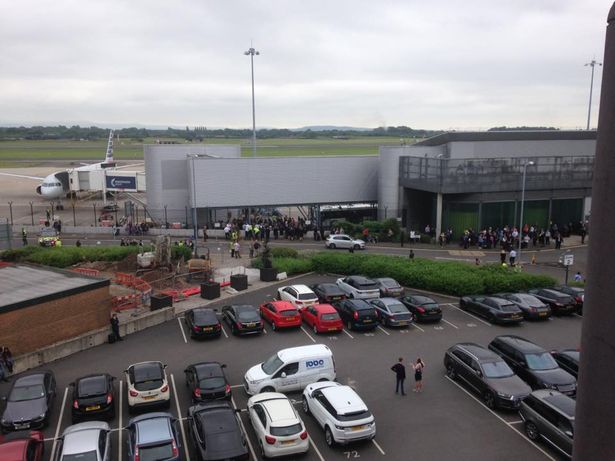 Bandara Manchester Dievakuasi Setelah Penemuan Benda Mencurigakan