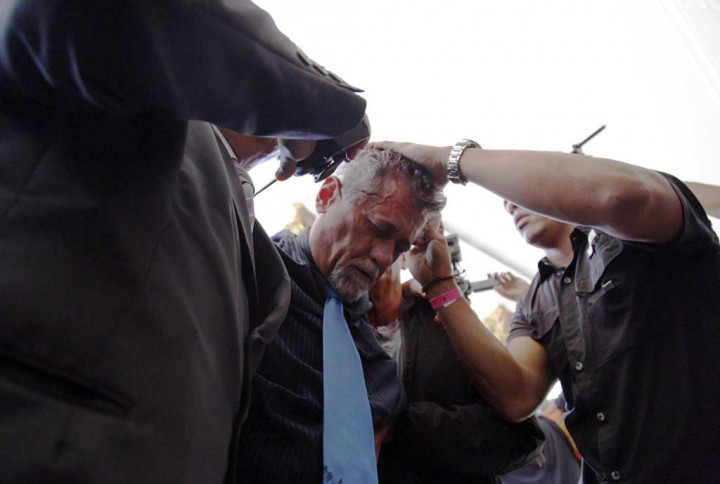 Pendukung Pemerintah Venezuela Pukul Anggota Oposisi di Kongres