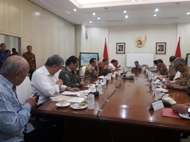Govt Discusses Indonesia International Islamic University Project