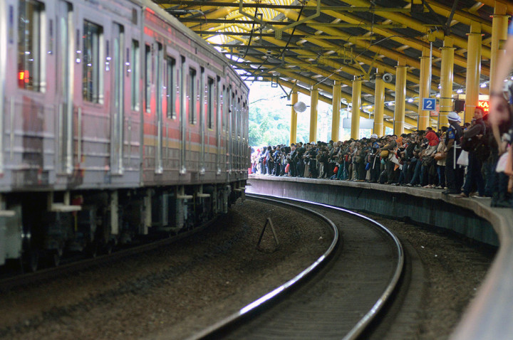 Tiket Bengawan dan Sri Tanjung Batal Naik