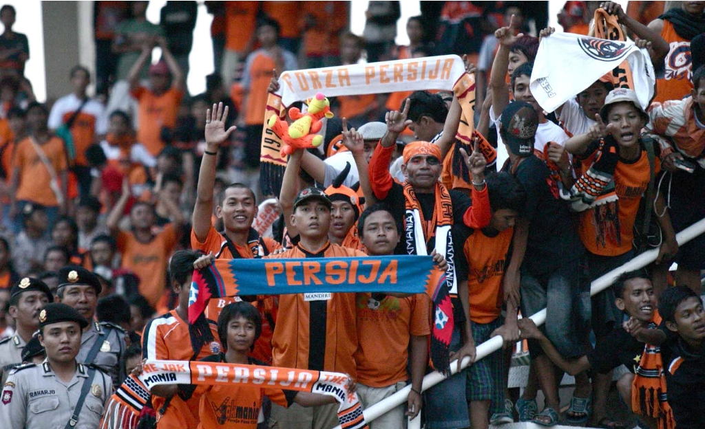 Ilustrasi The Jakmania, suporter Persija Jakarta (FOTO ANTARA/Prasetyo)