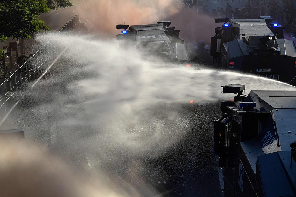 KTT G20 Dibuka, Kerusuhan Tetap Berlanjut