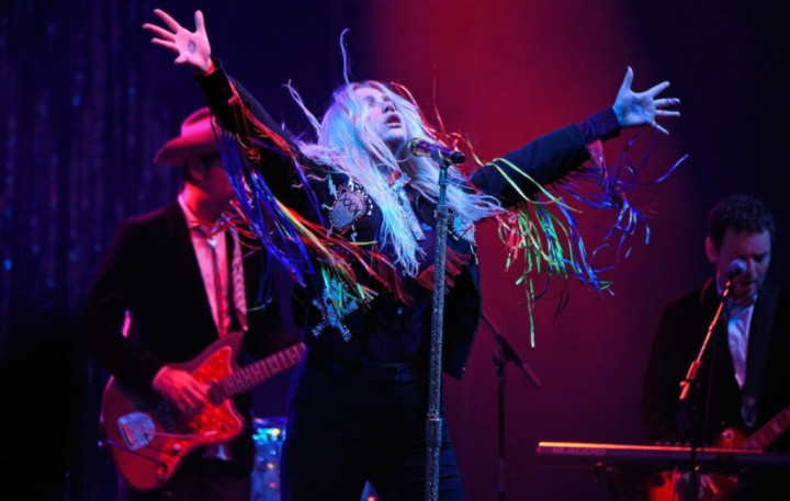 Album Baru Kesha Terinspirasi Penampakan UFO yang DIsaksikannya