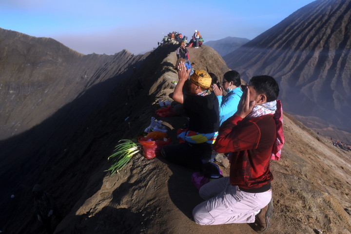 Ritual Nyadnya Kasada Bromo