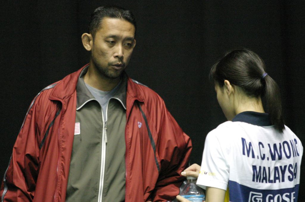 Misbun Sidek (kiri) (Foto: RAPHAEL SACHETAT / AFP)