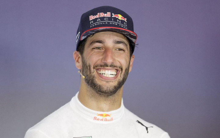 Ricciardo: Bottas Mengawali Balapan dengan Keberuntungan