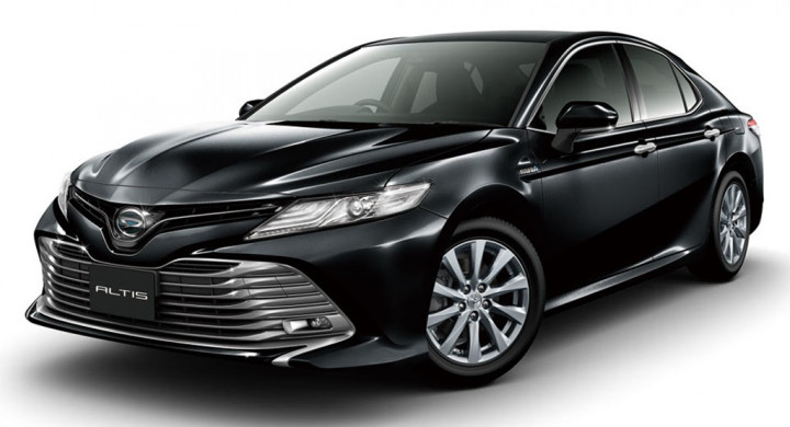 Daihatsu Altis, Jelmaan Sedan Premium Toyota