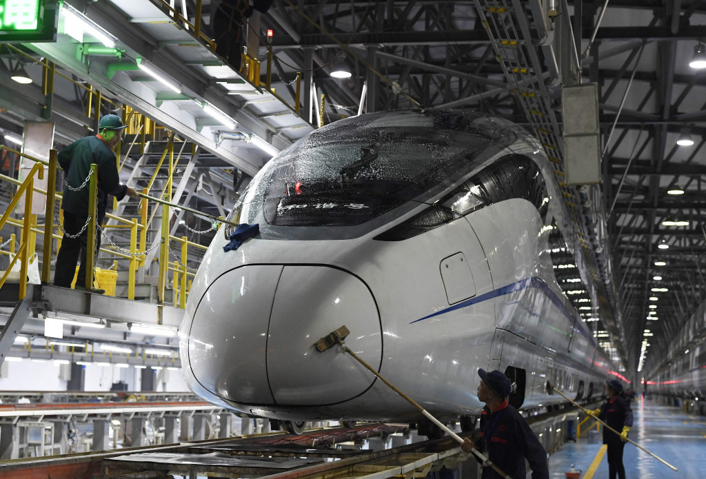Chinese high-speed train (Photo:AFP)