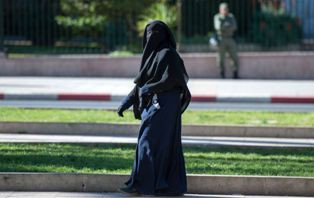 Larangan Berjilbab di Belgia Didukung Putusan Pengadilan HAM Eropa