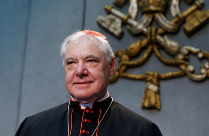 Kardinal Vatikan Tak Terima Dipecat Paus Fransiskus