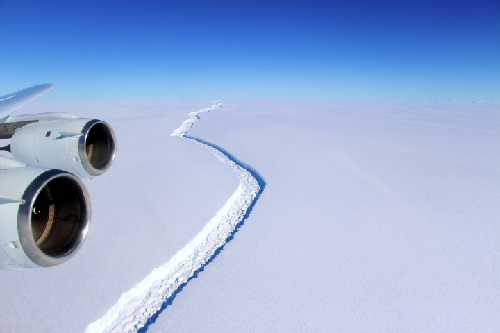 Trillion-tonne Iceberg Breaks Off Antarctica