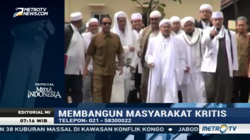 Membangun Masyarakat Kritis