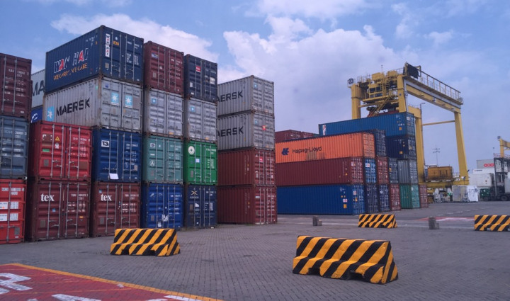 Semester I, Arus Barang di Peti Kemas Surabaya Naik 3%