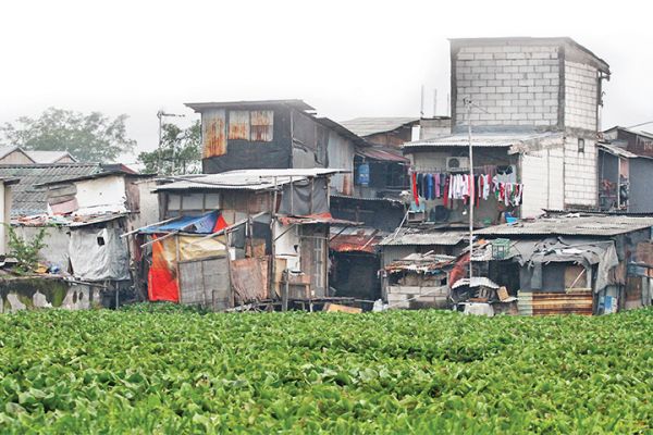 Kampung Apung masih Murung
