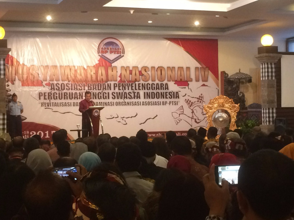 Wapres Jusuf Kalla menghadiri pembukaan Munas IV ABPPTSI di Bali, Senin 17 Juli 2017/Raiza Andini