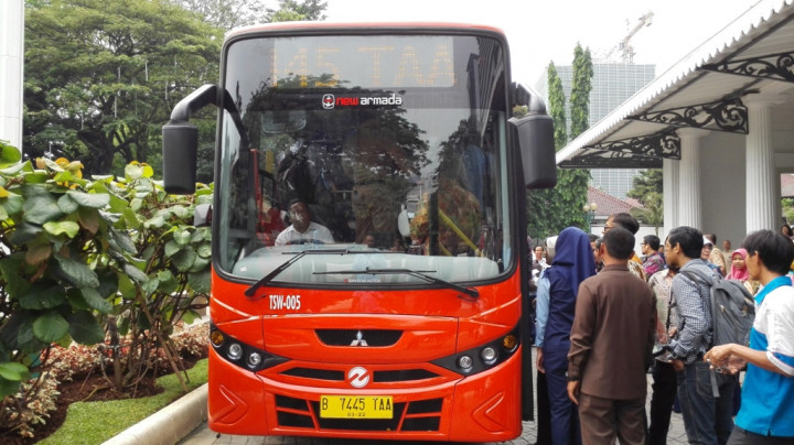 Minitrans akan Gantikan Metromini di Jakarta
