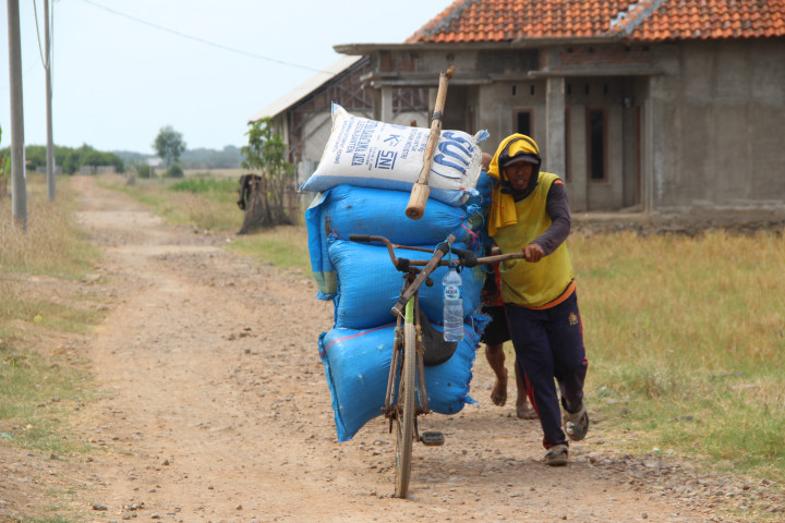 Petani Cirebon Resah Impor Garam Industri