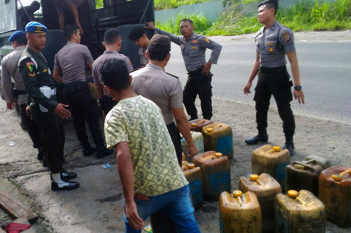 Penimbun BBM Ilegal di Manado Dibekuk