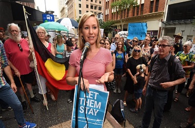 Kewarganegaraan Ganda, Senator Australia Mengundurkan Diri