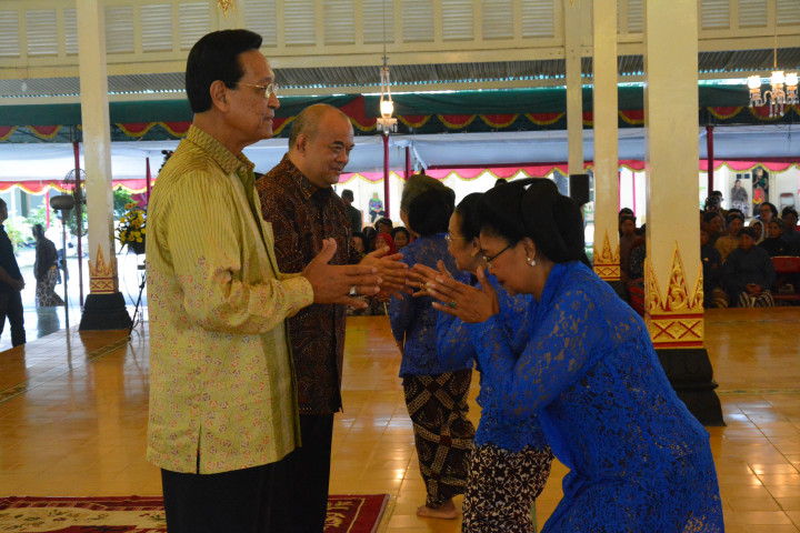 Pengajuan Hamengku Buwono sebagai Gubernur Diprotes Keluarga