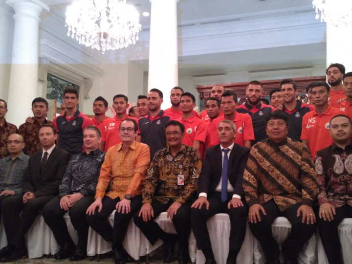 Djarot Sambut Persija dan Tim Espanyol di Balai Kota