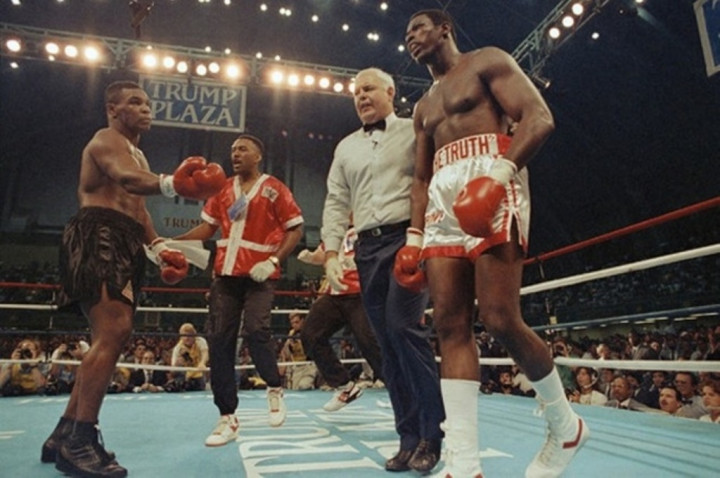 1989: Mike Tyson Pukul KO Carl Williams dalam 93 Detik