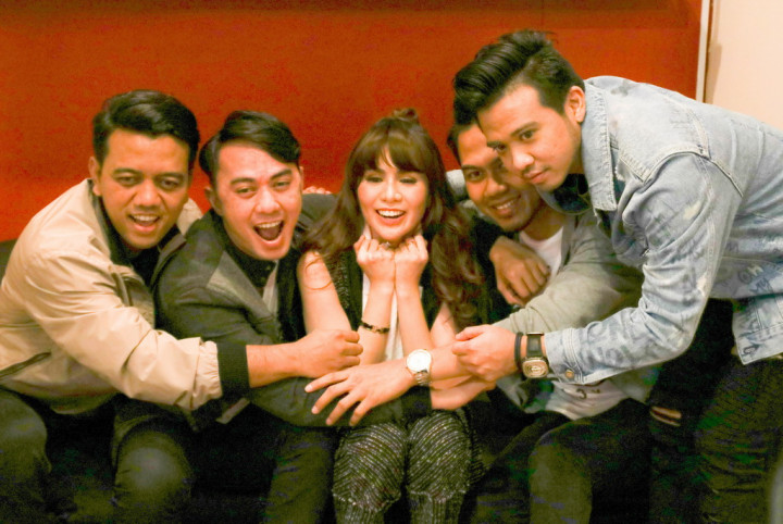 Di Balik Balada Cinta Geisha