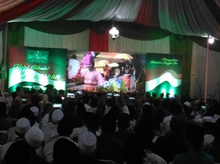 Tari Saman Sambut Kedatangan Jokowi di Halal Bihalal Kiai NU Jawa Tengah