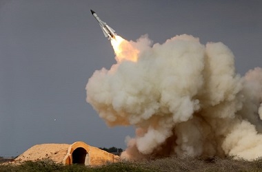 Iran-Irak Teken Persetujuan Kerja Sama Militer