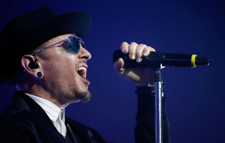 Sebab Kematian Chester Bennington Telah Terkonfirmasi
