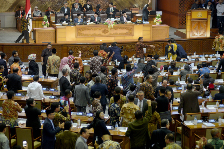 Setengah Hati Berkoalisi