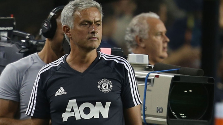 Respons Mourinho Usai MU Dibekap Barcelona