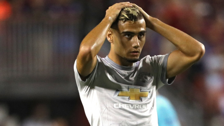 Gelandang Muda MU Petik Pelajaran Usai Dikalahkan Barca