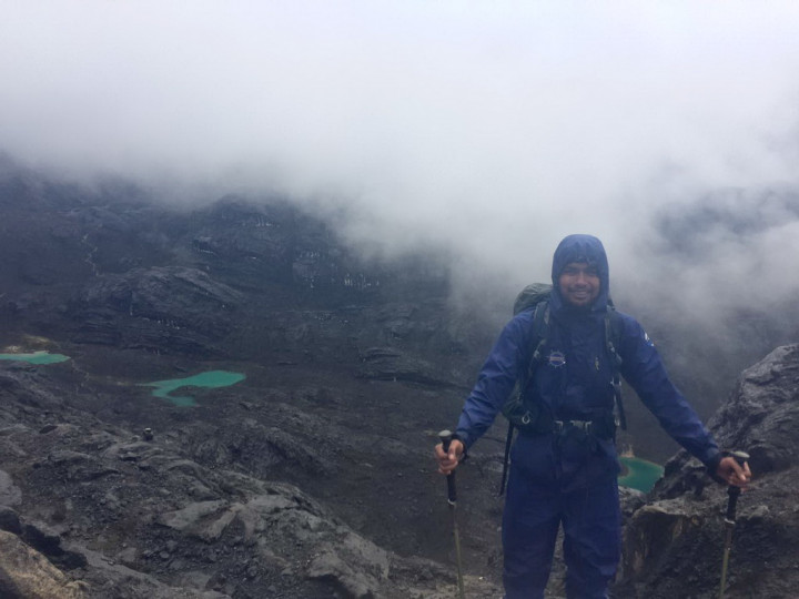 Bayu Djatmiko, Orang Maluku Pertama Mendaki 7 Puncak Tertinggi Indonesia