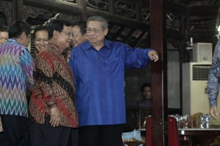 Bertandang ke Rumah SBY, Prabowo: Kayak Pasar Malam Nih