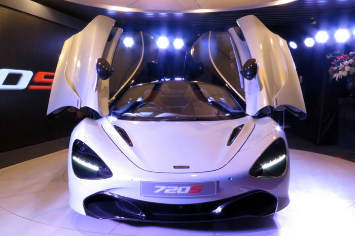 McLaren 720S Mulai Asapi Langit Indonesia