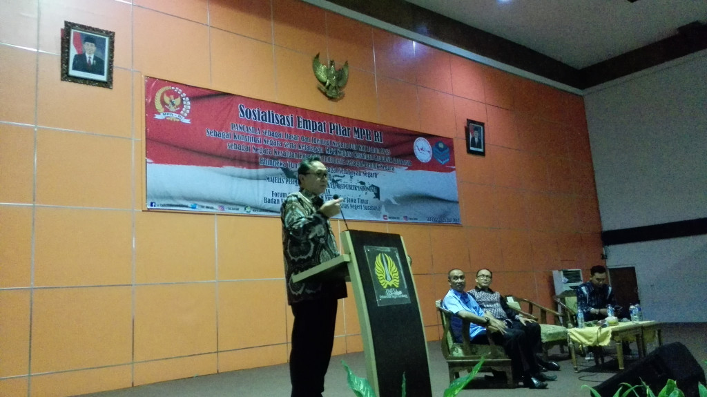 Zulkifli Hasan saat berpidato di Universitas Negeri Surabaya. Foto: Metrotvnews.com/Pelangi Karismakristi