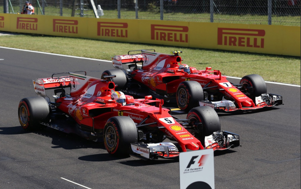Duo Ferrari Kimi Raikkonen dan Sebastian Vettel (Foto: @F1)a