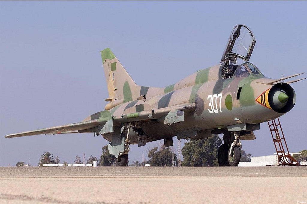 Pesawat jet tempur militer Libya. (Foto: Middle East Monitor)
