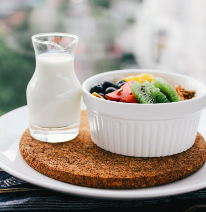 Minum Susu Setiap Hari Mampu Kurangi Risiko Menopause Dini