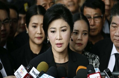 Meneteskan Air Mata, Yingluck Merasa Jadi Korban Persekusi Politik