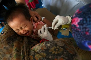 Penjelasan IDAI soal Halal Haram Imunisasi