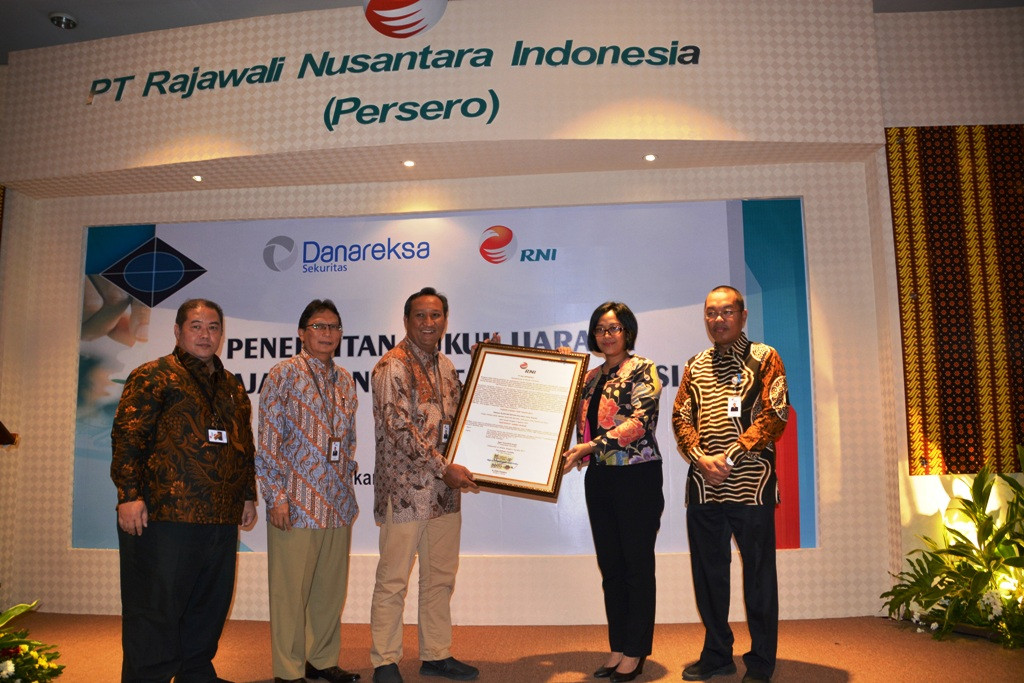 Direktur Utama RNI B. Didik Prasetyo (ketiga dari kiri). (FOTO: dokumentasi RNI)