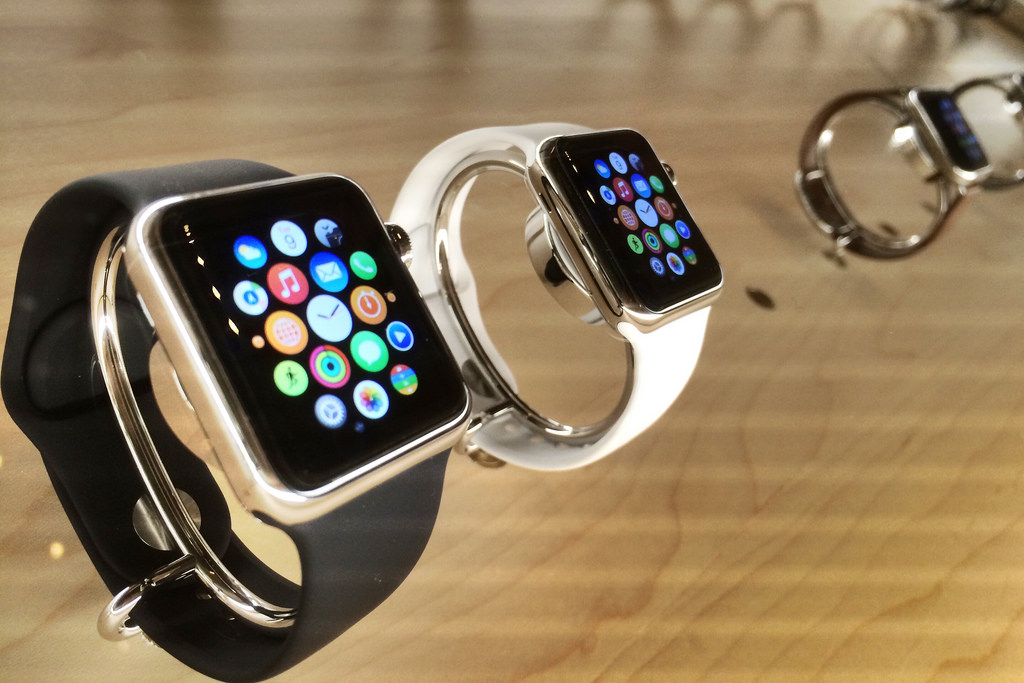 Apple Watch tahun ini dikabarkan akan dilengkapi dengan LTE. 