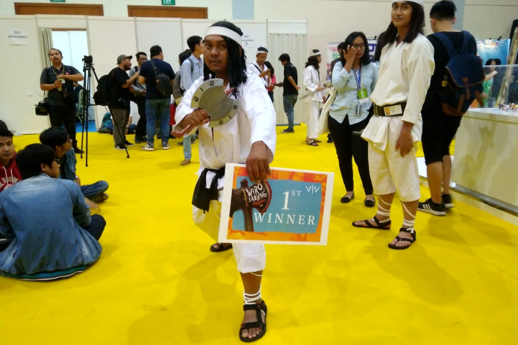 Lukman bergaya usai pengumuman pemenang Wiro Sableng Experience di Popcon Asia 2017 (Foto: Metrotvnews/Purba)