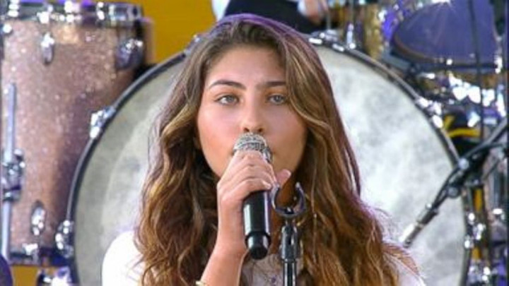 Putri Chris Cornell Bernyanyi untuk Almarhum Ayahnya dan Chester Bennington