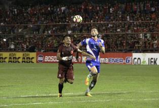 Ferdinand Sinaga Pahlawan Kemenangan PSM Atas Mitra Kukar