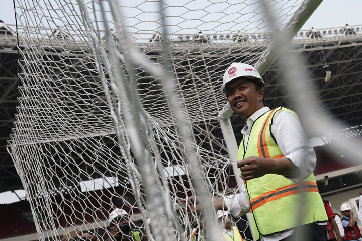 Menpora Tinjau Proyek Renovasi GBK