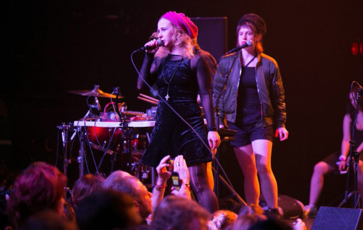 Lagi, Pussy Riot Berhadapan dengan Aparat Rusia