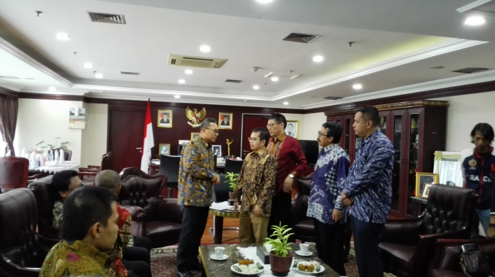 MPR dan UKP-PIP Berbagi Tugas